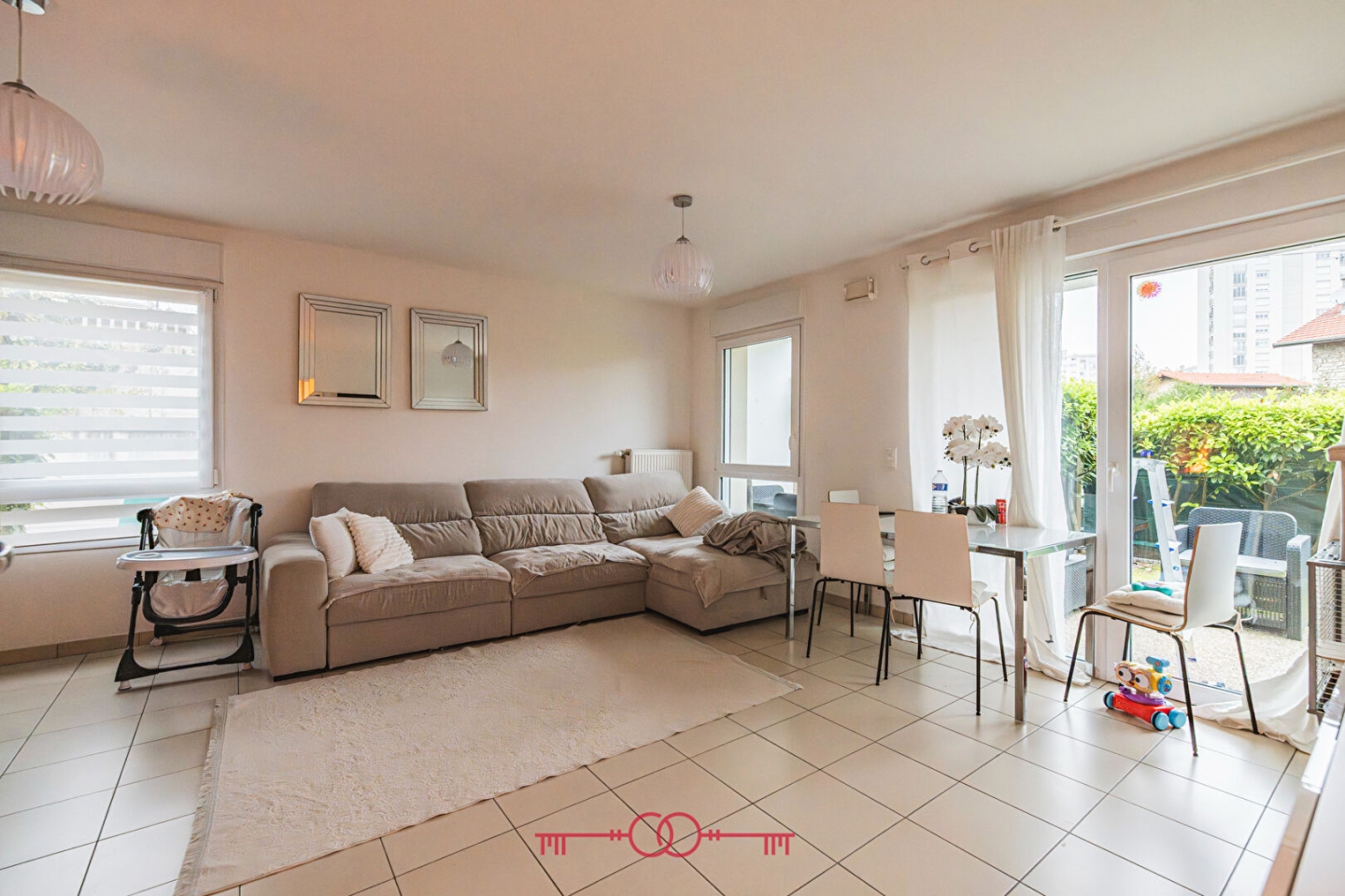  Appartement Reims 3 pièce(s) 60.57 m2 vendu loué - photo 1