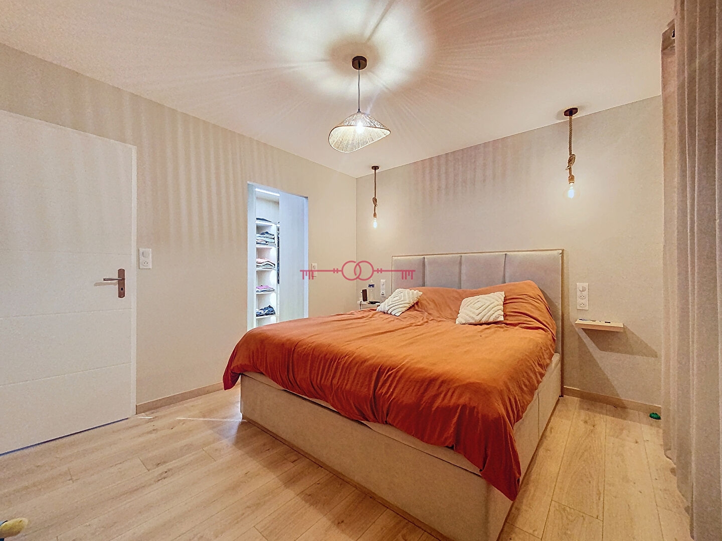 Maison 6 pièces à Verrieres - photo 2