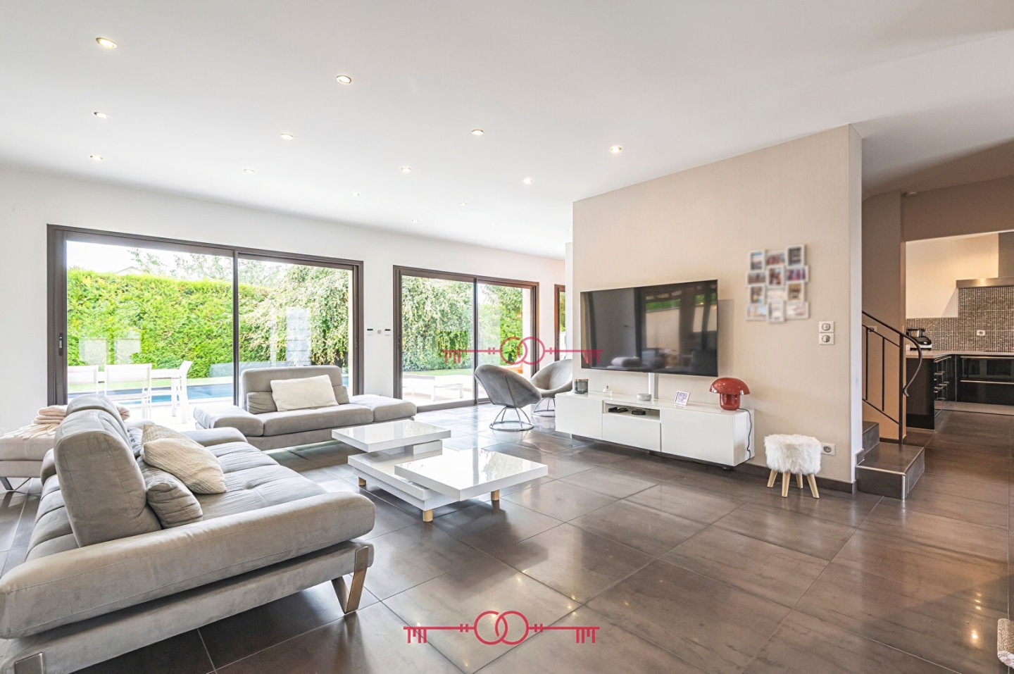 Maison 8 pièces à Champigny - photo 4