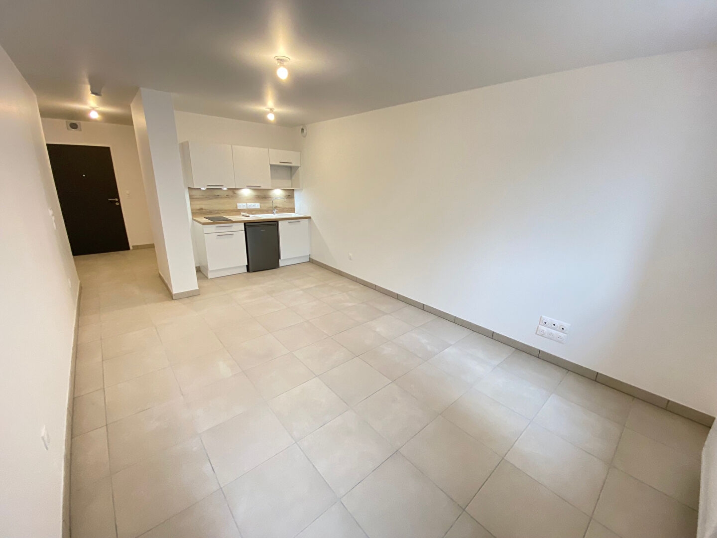 Appartement 1 pièces à Reims - photo 6