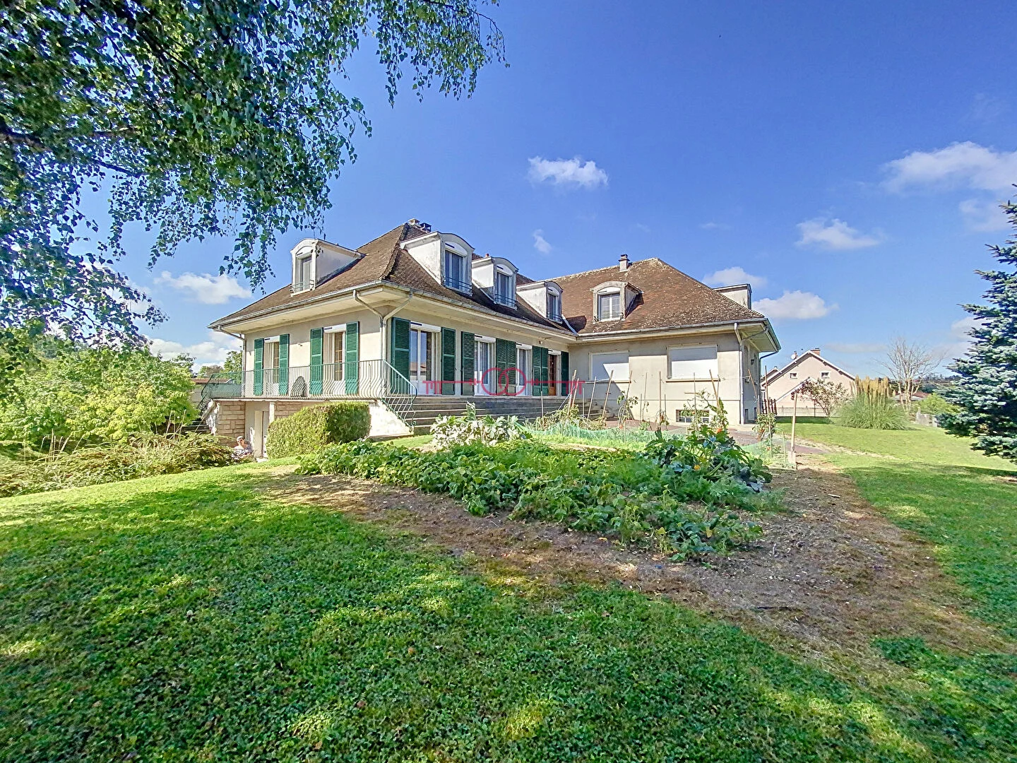 Maison 12 pièces à Ville sur tourbe - photo 