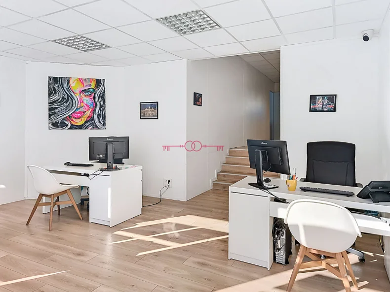 Local Commercial  pièces à Troyes - photo 1