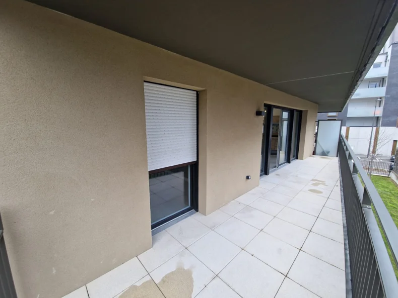 Appartement 4 pièces à Reims - photo 2