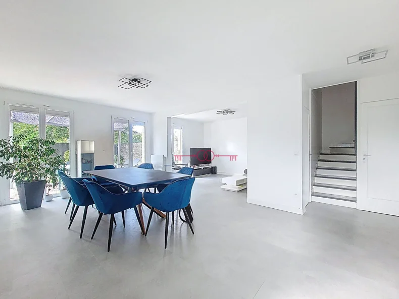 Maison 7 pièces à Tinqueux - photo 2