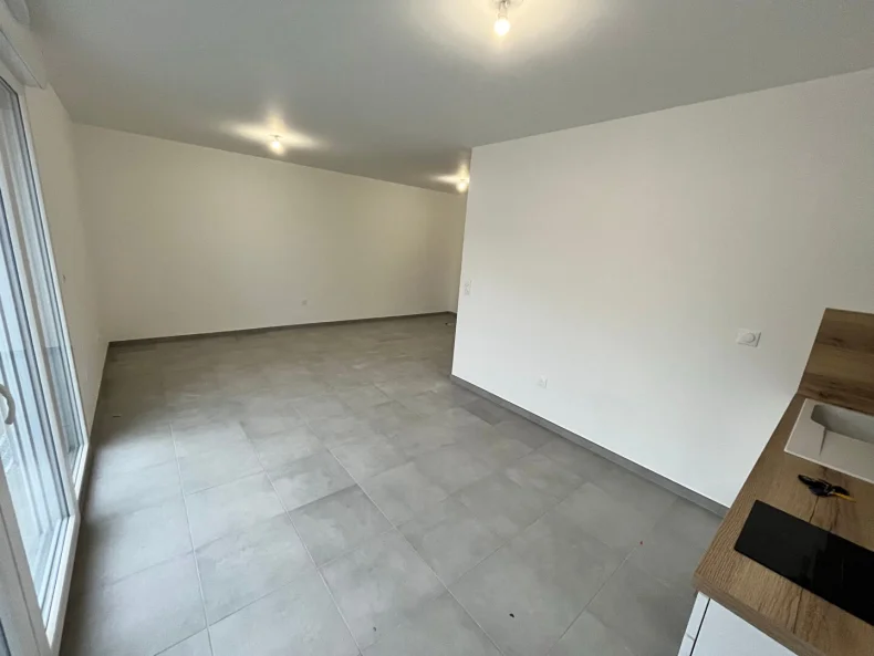 Appartement 1 pièces à Reims - photo 2