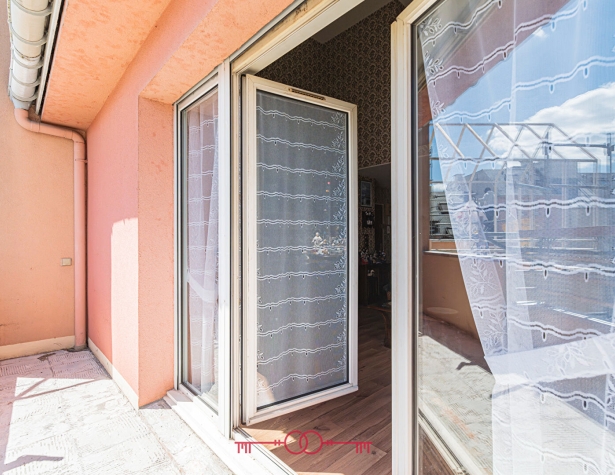 À VENDRE EN EXCLUSIVITÉ - À ÉPERNAY - APPARTEMENT DUPLEX DE TYPE 4 - photo 5