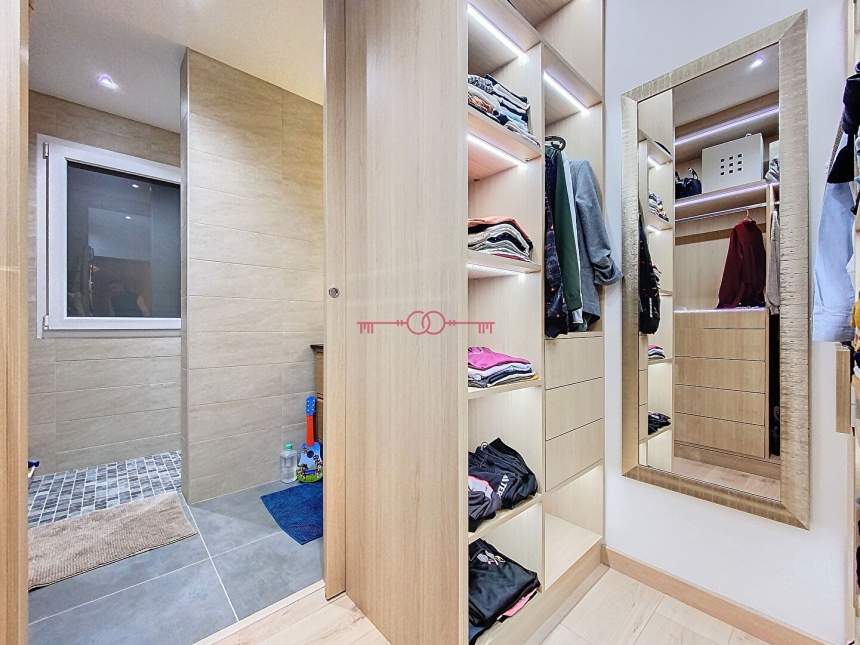 Maison 6 pièces à Verrieres - photo 2