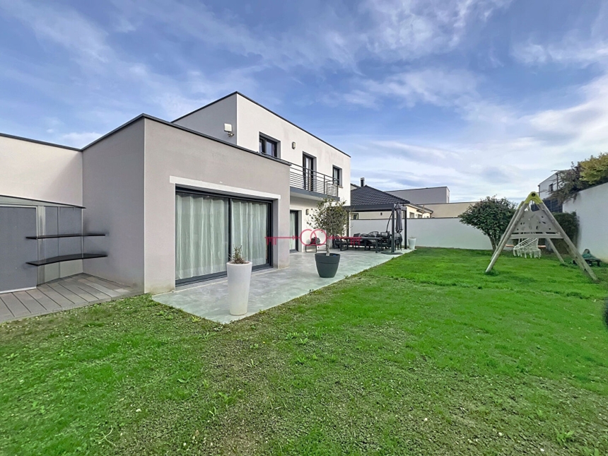 Maison 6 pièces à Champigny - photo 