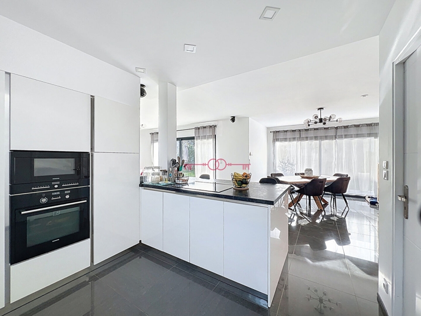 Maison 6 pièces à Champigny - photo 1