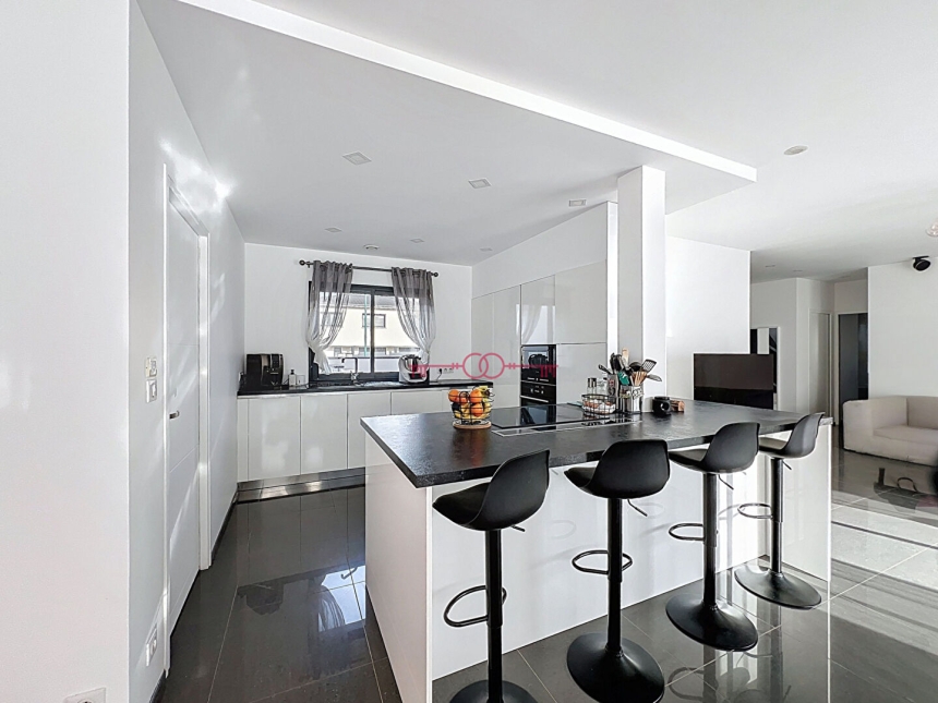 Maison 6 pièces à Champigny - photo 2