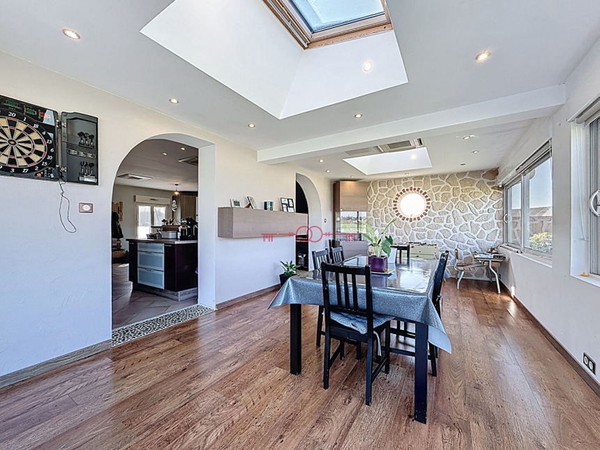 Maison 5 pièces à Livry louvercy - photo 2