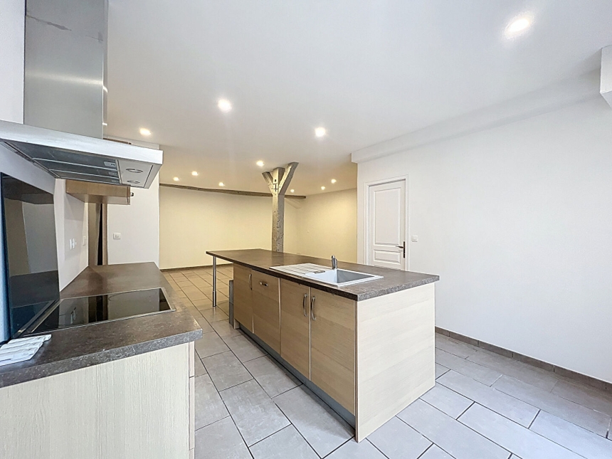 Appartement 4 pièces à Chalons en champagne - photo 