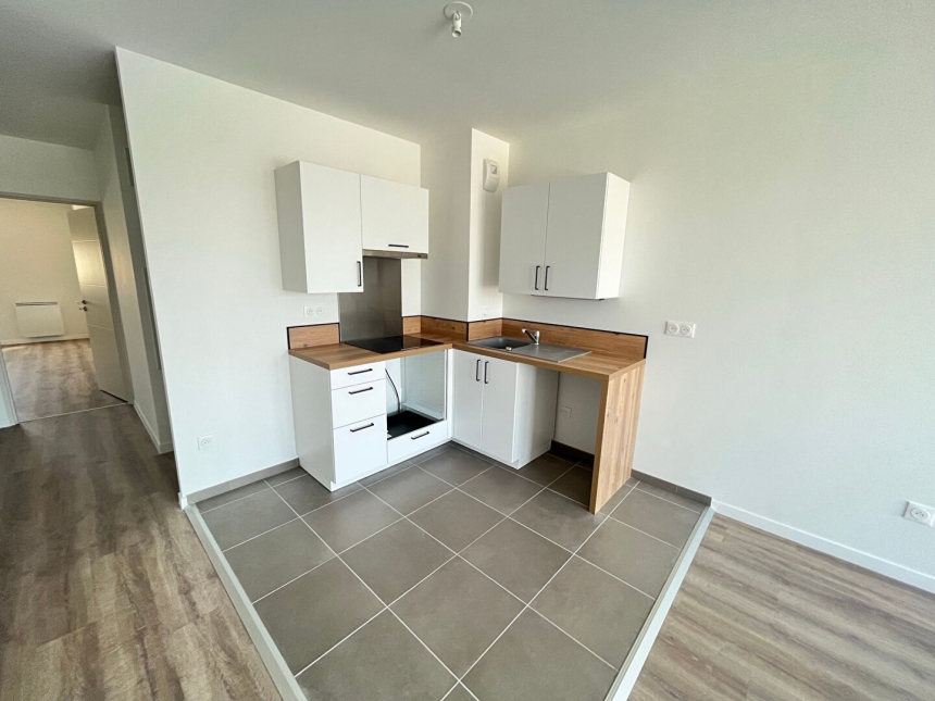 Appartement 3 pièces à Reims - photo 