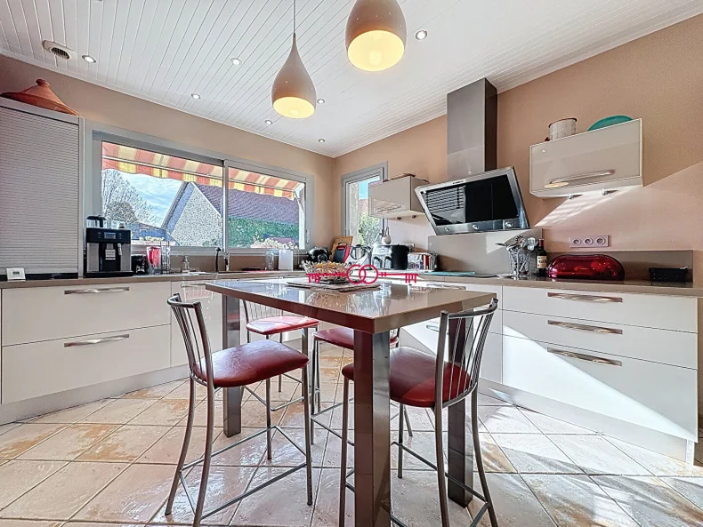 Maison 7 pièces à Lavannes - photo 3