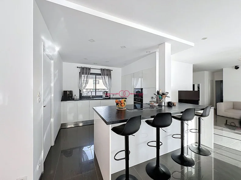 Maison 6 pièces à Champigny - photo 2