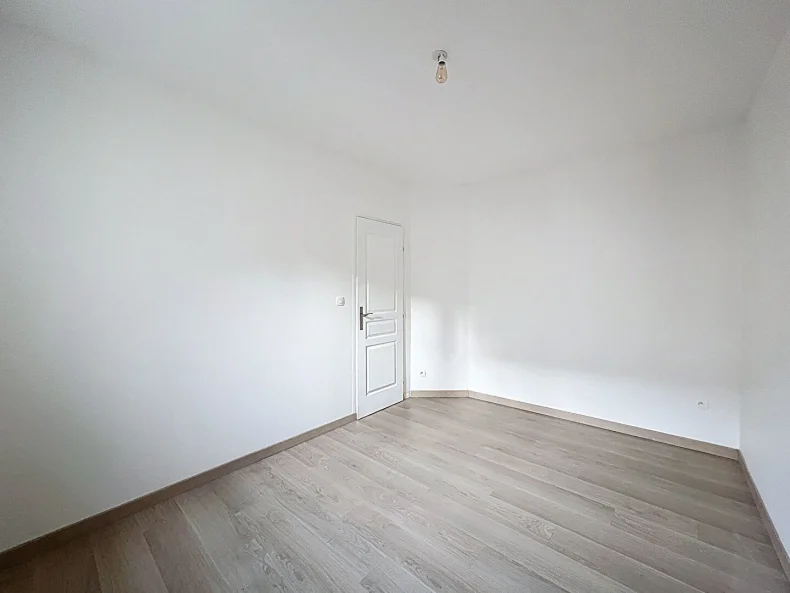 Appartement 4 pièces à Chalons en champagne - photo 3