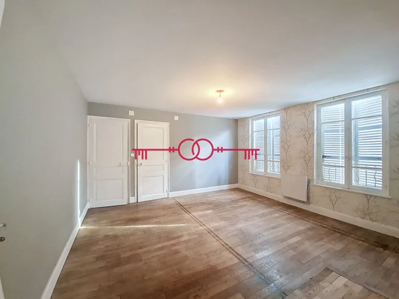 Maison 6 pièces à Suippes - photo 1