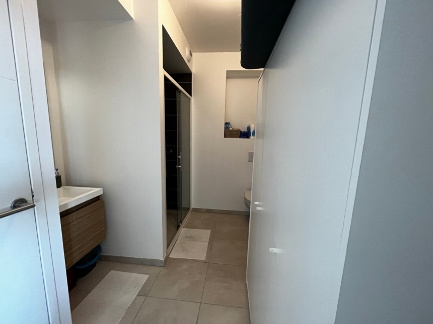 Appartement 1 pièces à Reims - photo 3